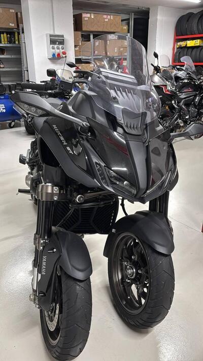 Yamaha Niken 890 GT (2023 - 26) usata