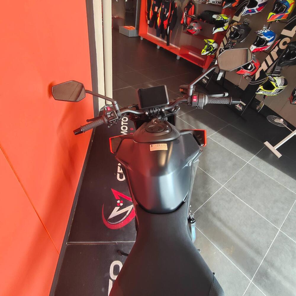 KTM 990 Duke (2024 - 26) (3)