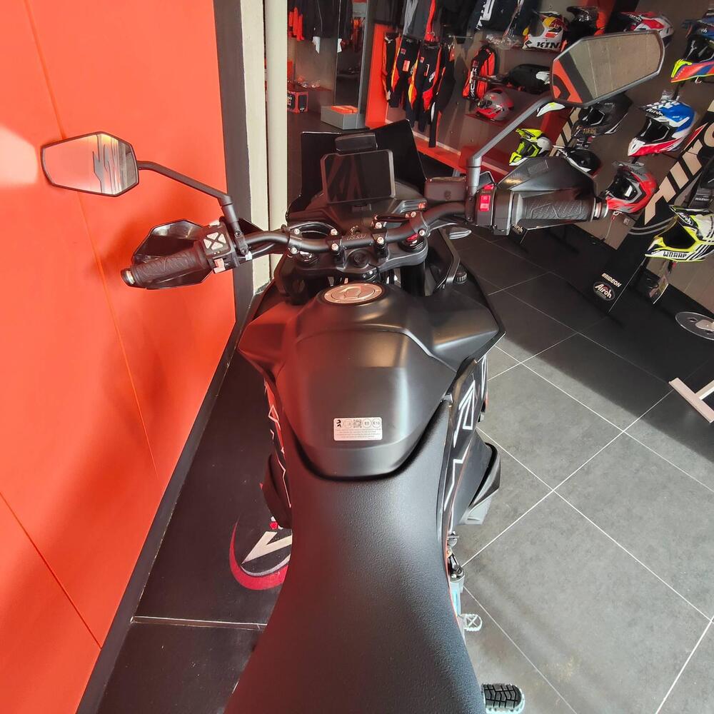 KTM 890 SMT (2023 - 25) (3)