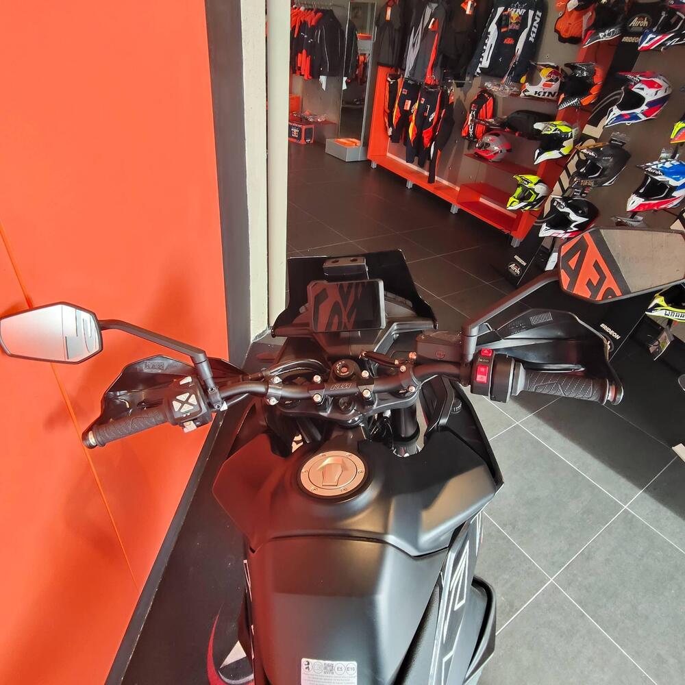 KTM 890 SMT (2023 - 25) (4)