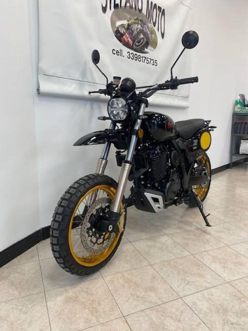 Swm Silver Vase 650 (2025 - 26) (3)