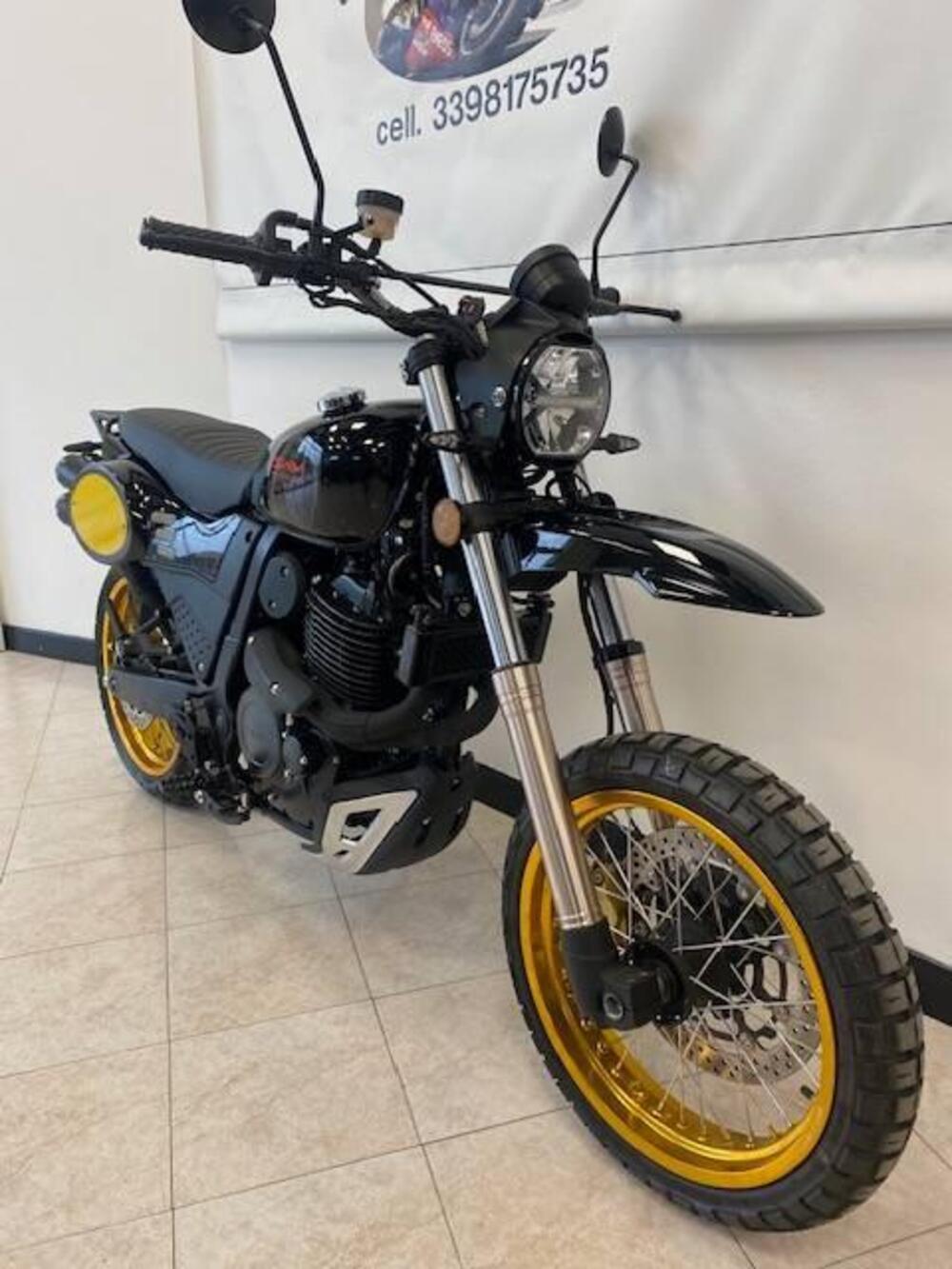 Swm Silver Vase 650 (2025 - 26) (4)