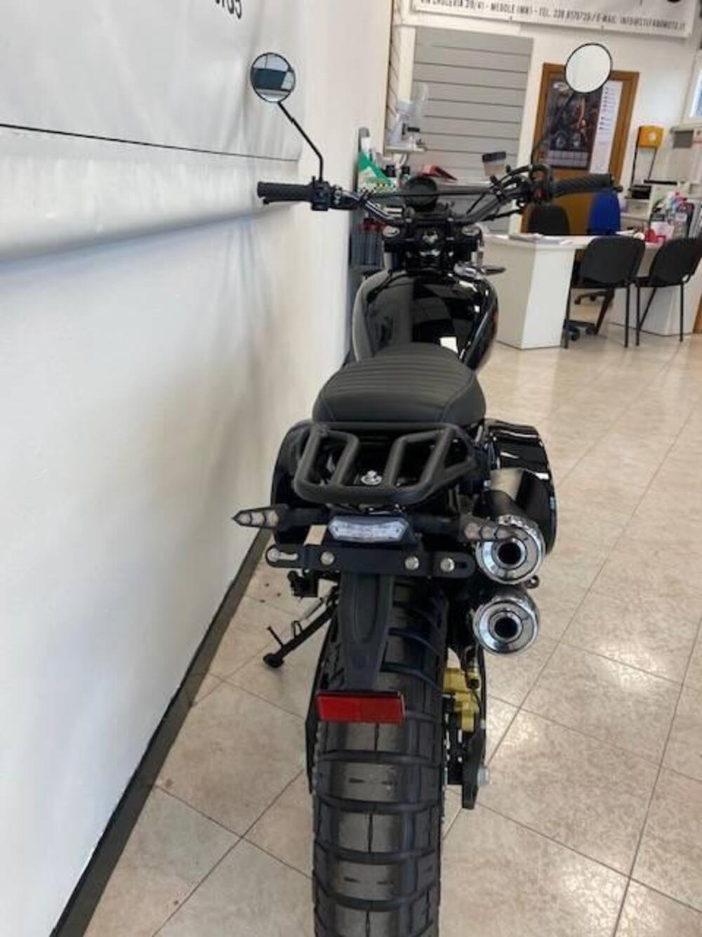 Swm Silver Vase 650 (2025 - 26) (8)