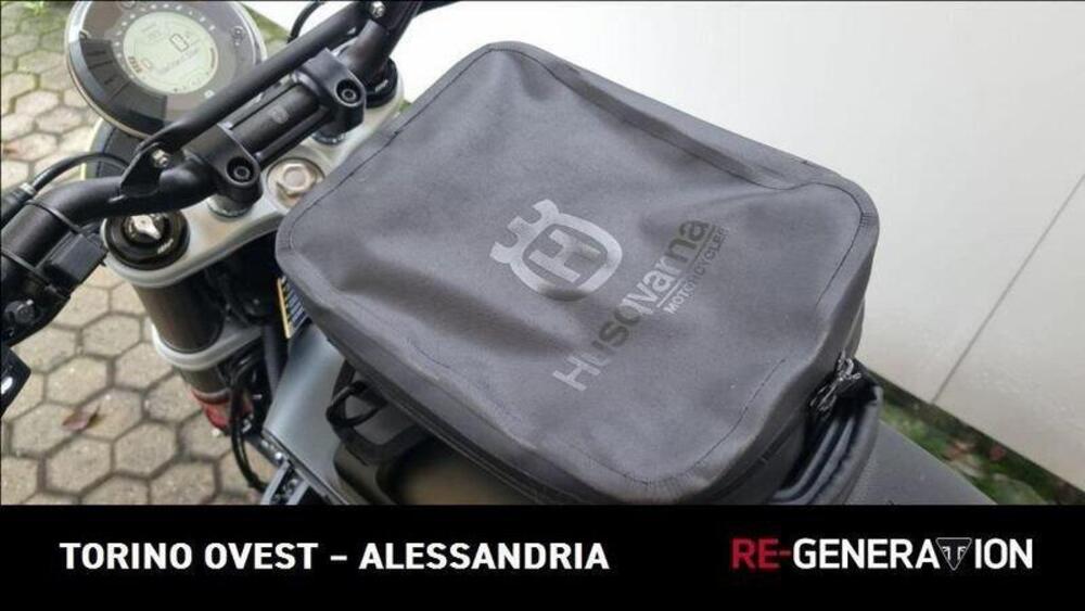 Husqvarna Svartpilen 401 (2020) (9)