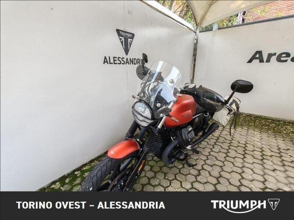 Moto Guzzi V7 Stone (2021 - 24) (2)