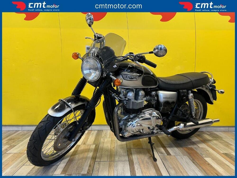 Triumph Bonneville 800 (2000 - 01) (2)