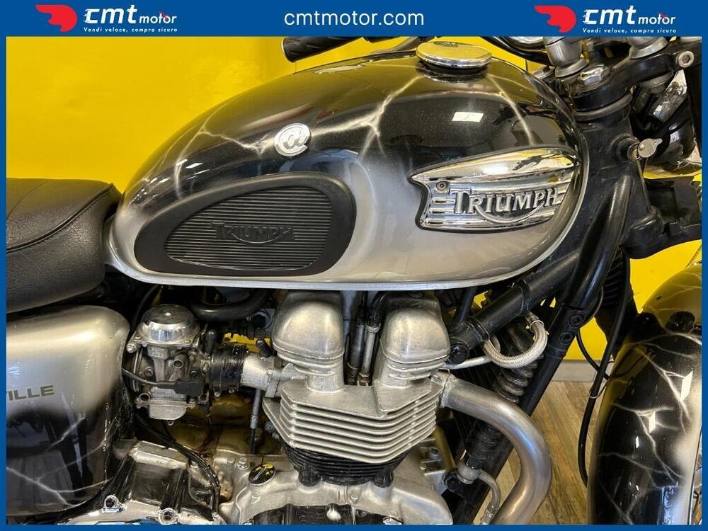 Triumph Bonneville 800 (2000 - 01) (7)