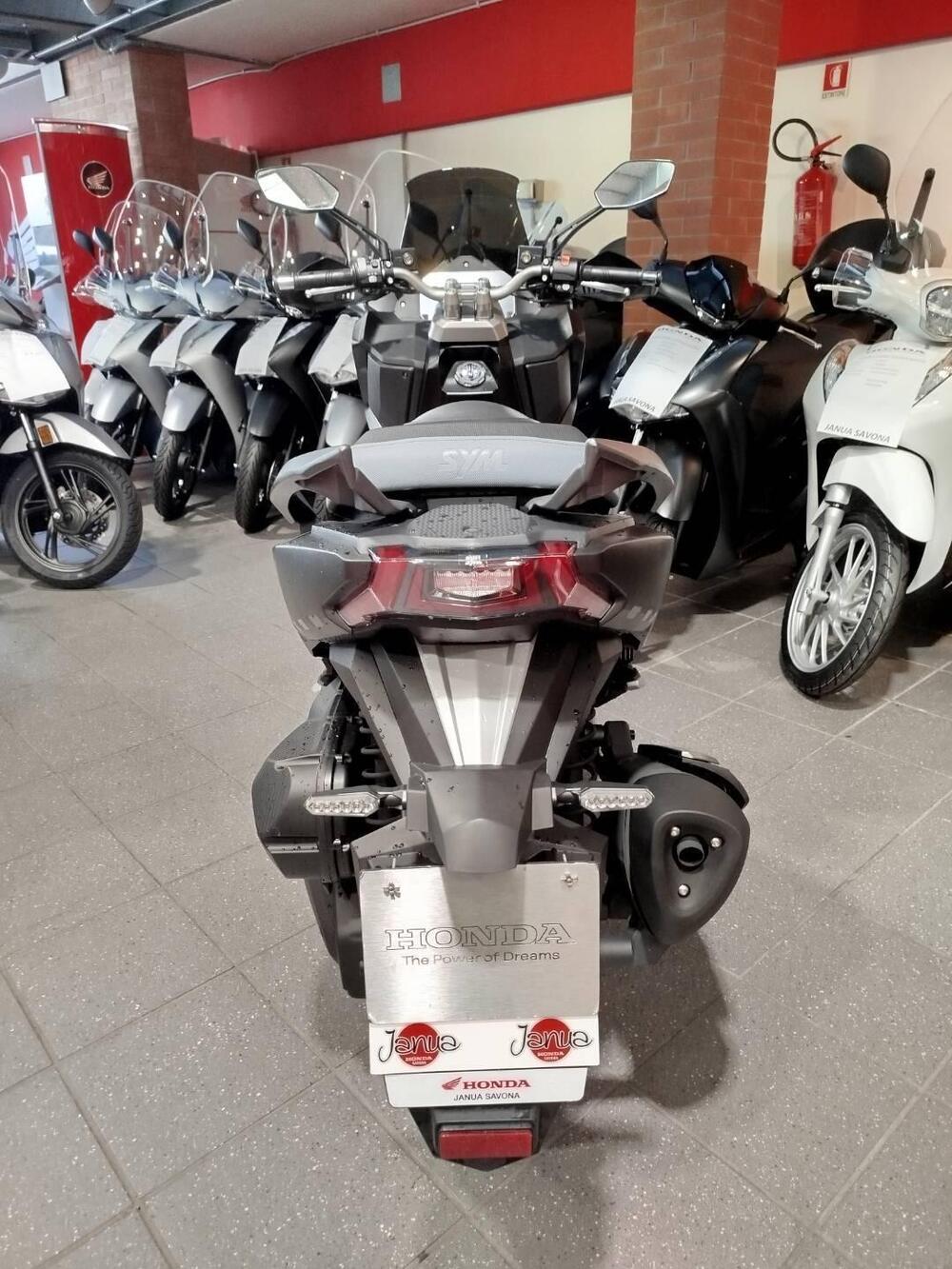 Sym ADX 300 (2024 - 26) (3)