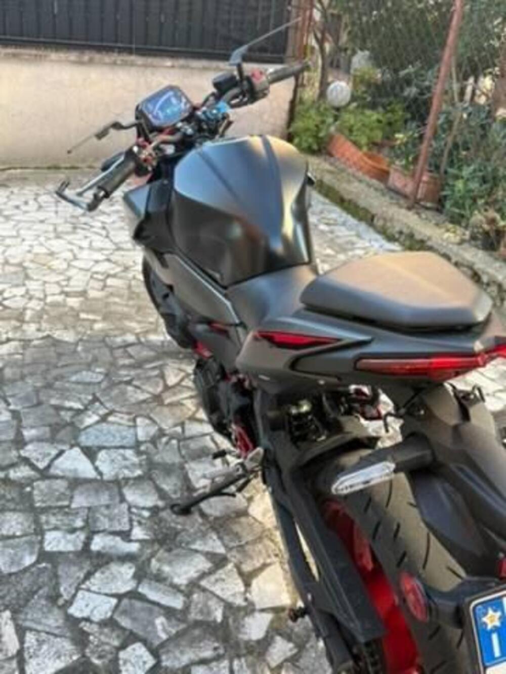 Kawasaki Z 500 SE (2024 - 26) (7)