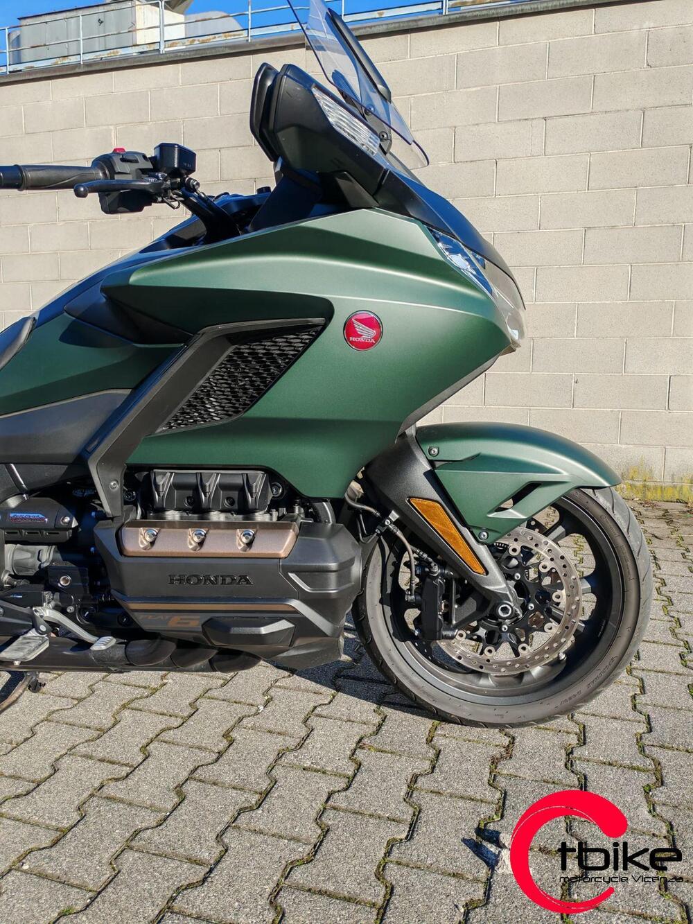 Honda GL 1800 Gold Wing DCT (2021 - 24) (2)