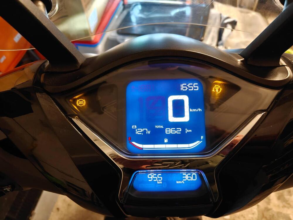 Honda SH 150i Sport (2022 - 23) (4)