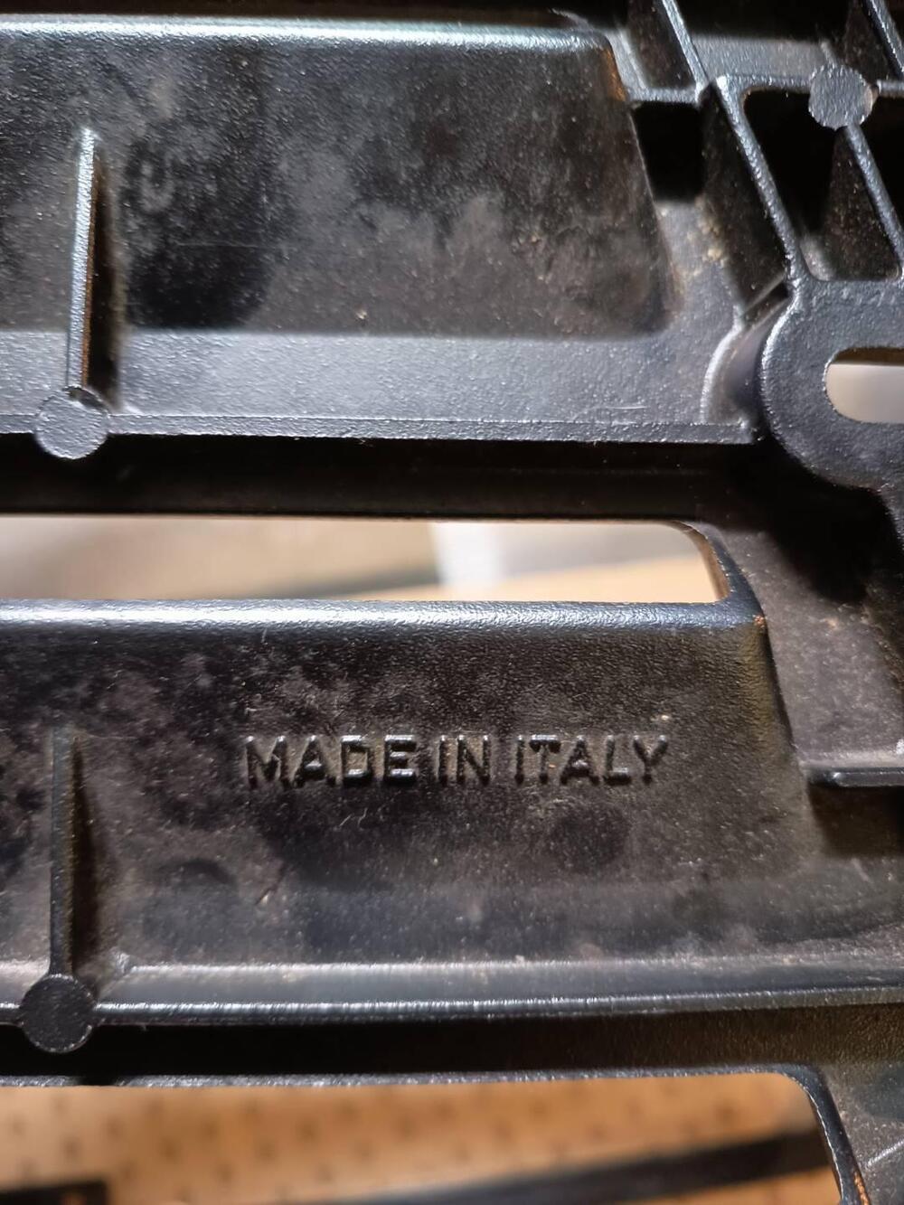 Staffe e piastra GIVI per Kawasaki ninja zx-7r (2)