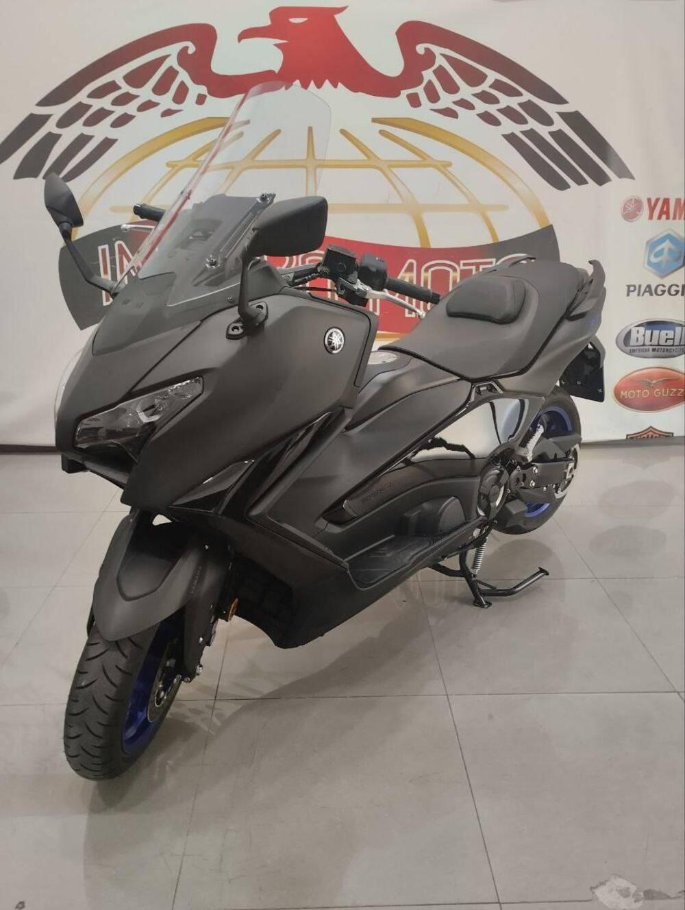 Yamaha T-Max 560 (2025 - 26) (3)