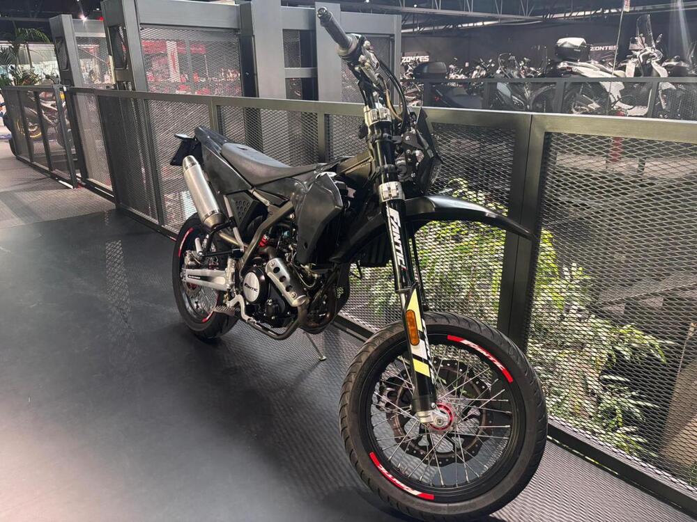 Fantic Motor XMF 125 Motard Performance 4t (2021 - 22) (2)