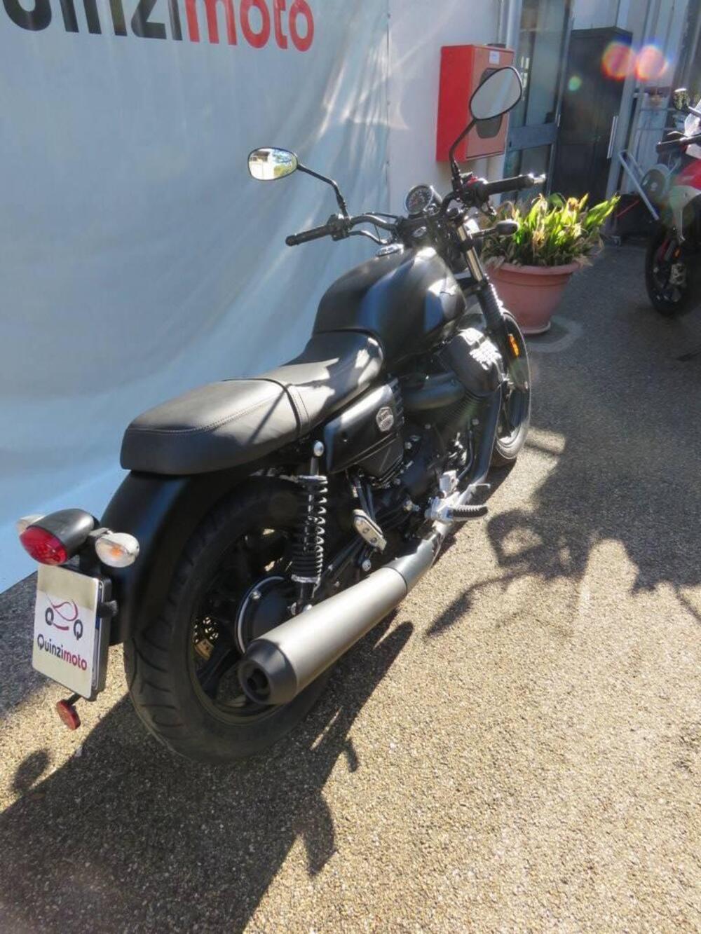 Moto Guzzi V7 III Stone Night Pack (2019 - 20) (12)