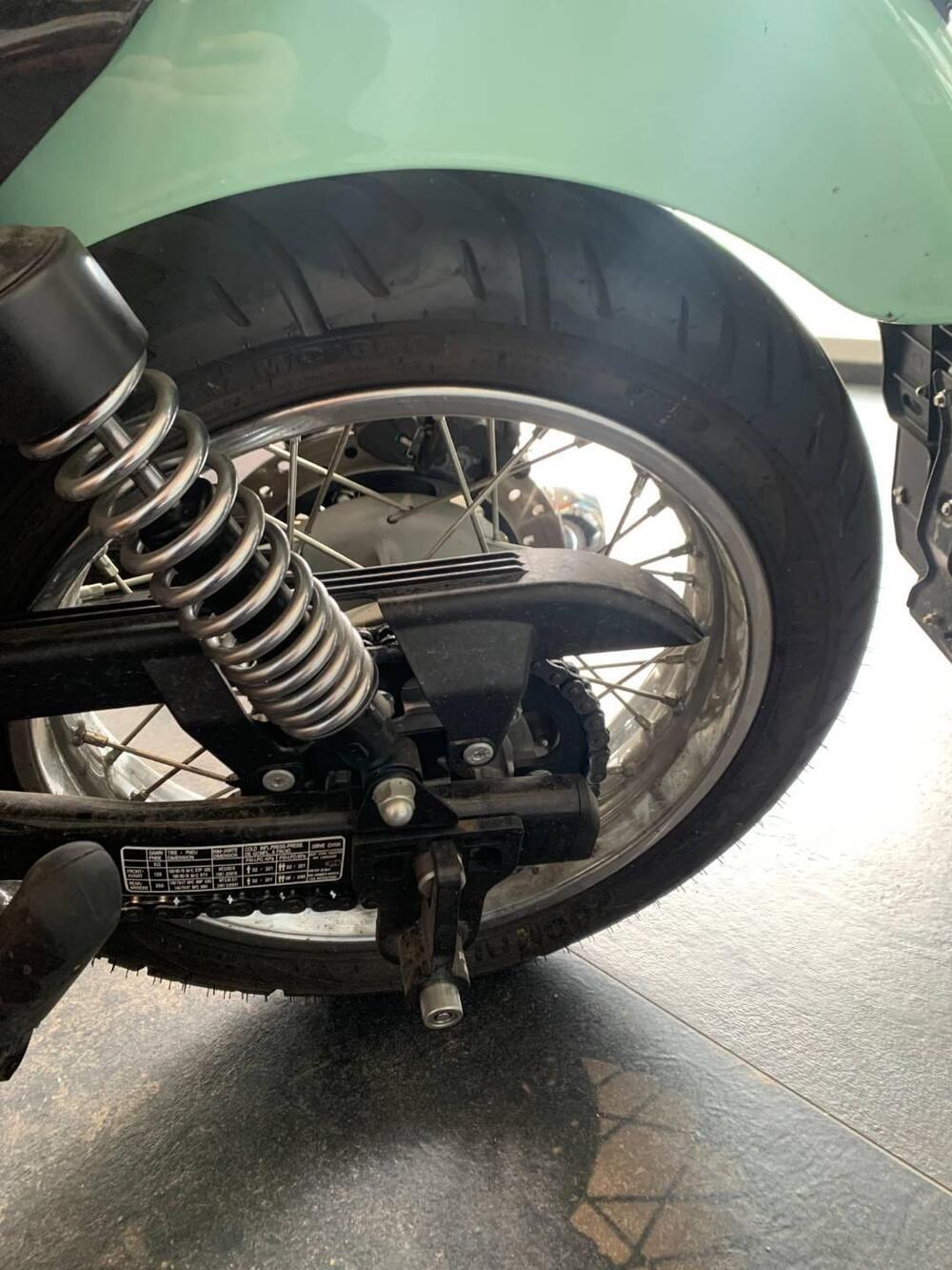 Royal Enfield Meteor 350 Aurora (2024 - 26) (5)