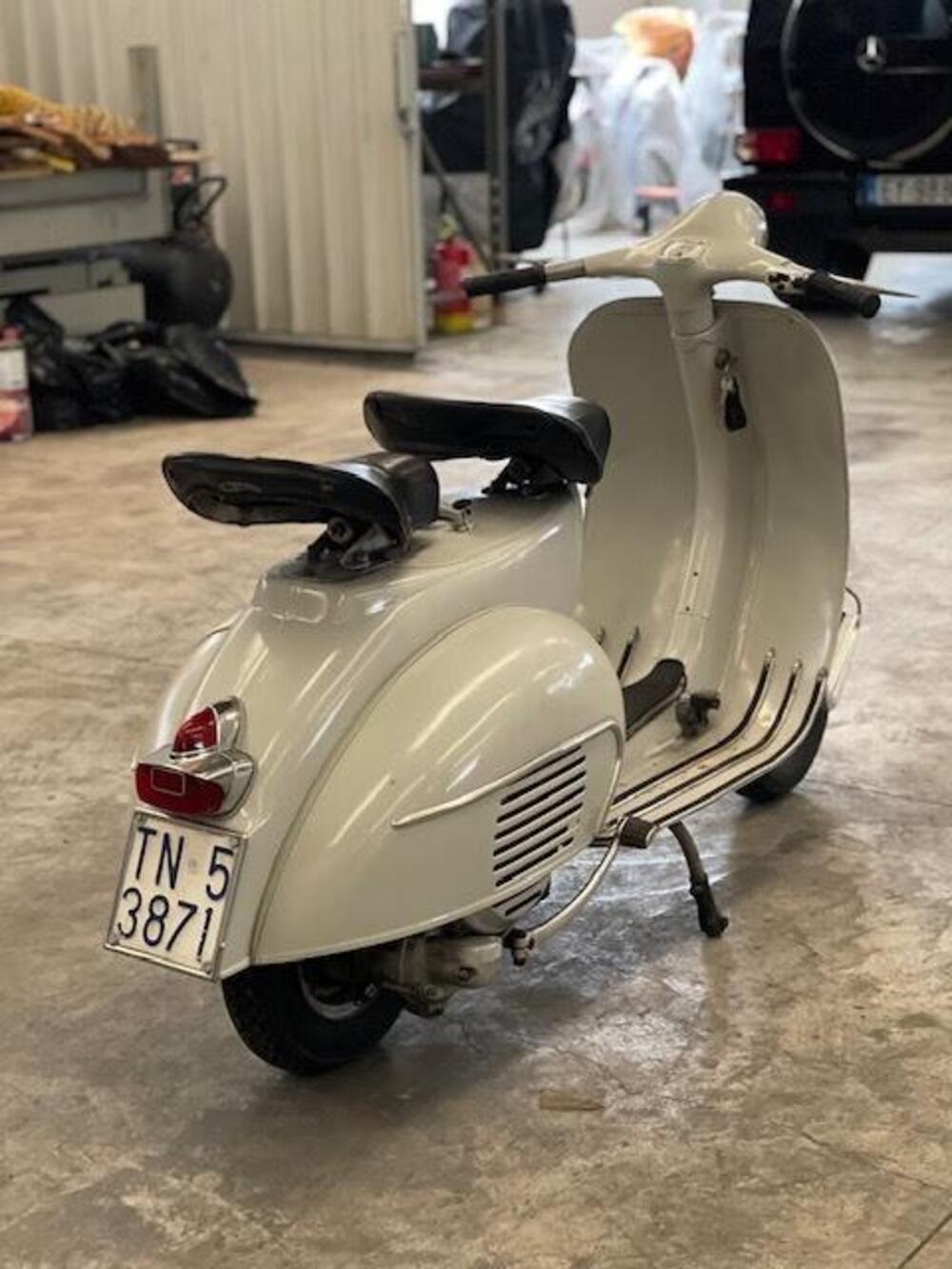 Piaggio Vespa 125 VNB5T (3)