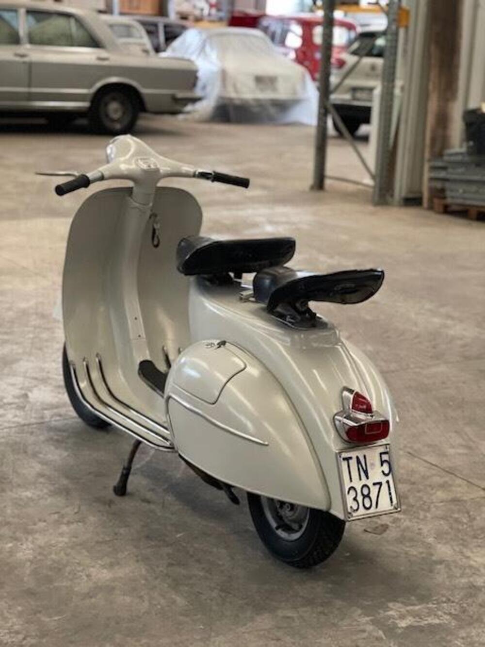 Piaggio Vespa 125 VNB5T (4)