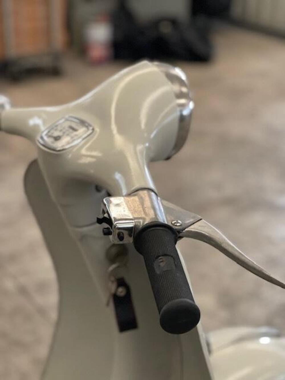 Piaggio Vespa 125 VNB5T (10)