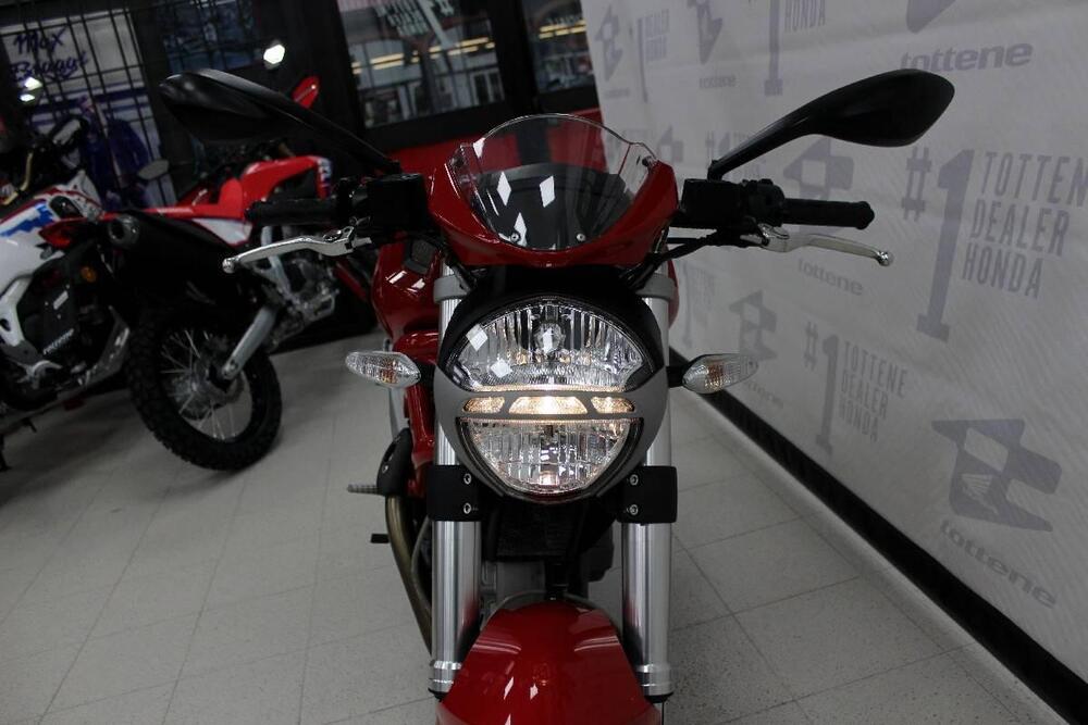 Ducati Monster 696 Plus (2007 - 14) (4)