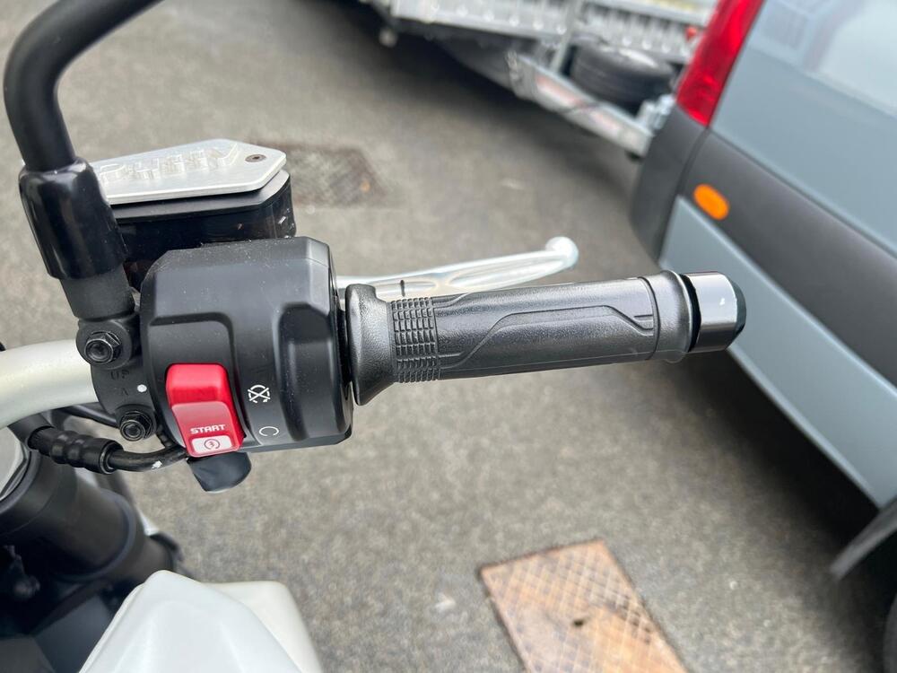 Honda CB 1000 R (2021 - 25) (8)