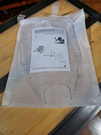 Parabrezza x YAMAHA FZ8/ FAZER