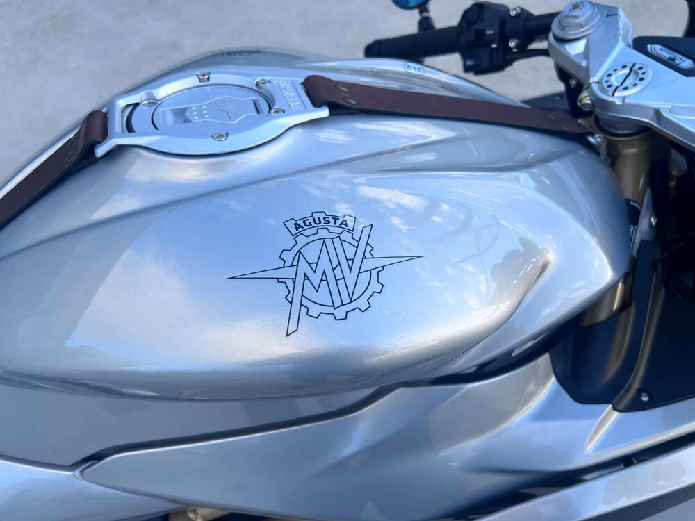 MV Agusta Superveloce 800 S (2021 - 25) (4)