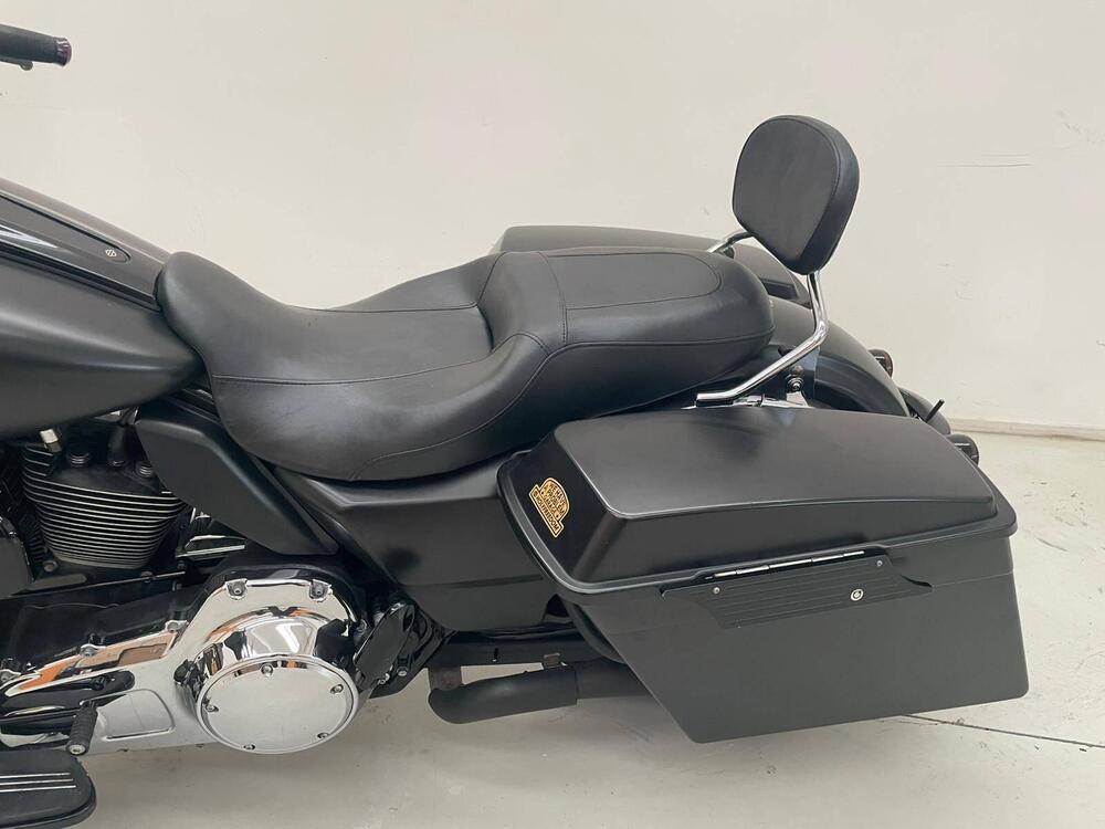 Harley-Davidson 1584 Street Glide (2008 - 10) - FLHX (12)