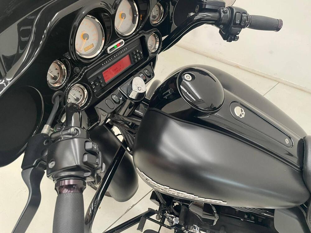 Harley-Davidson 1584 Street Glide (2008 - 10) - FLHX (14)