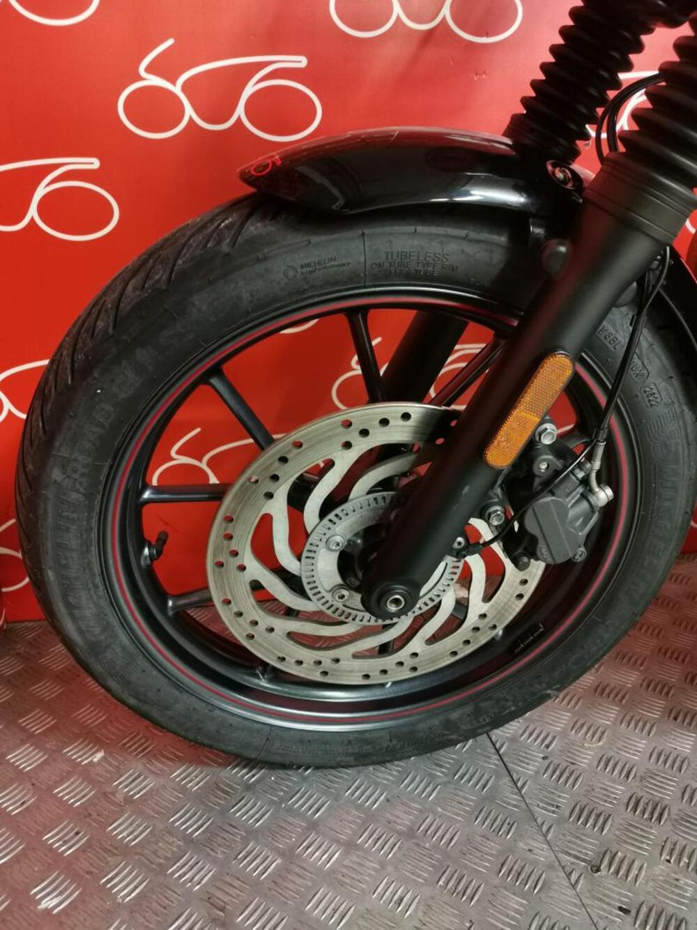 Triumph Street Twin 900 (2017 - 18) (6)