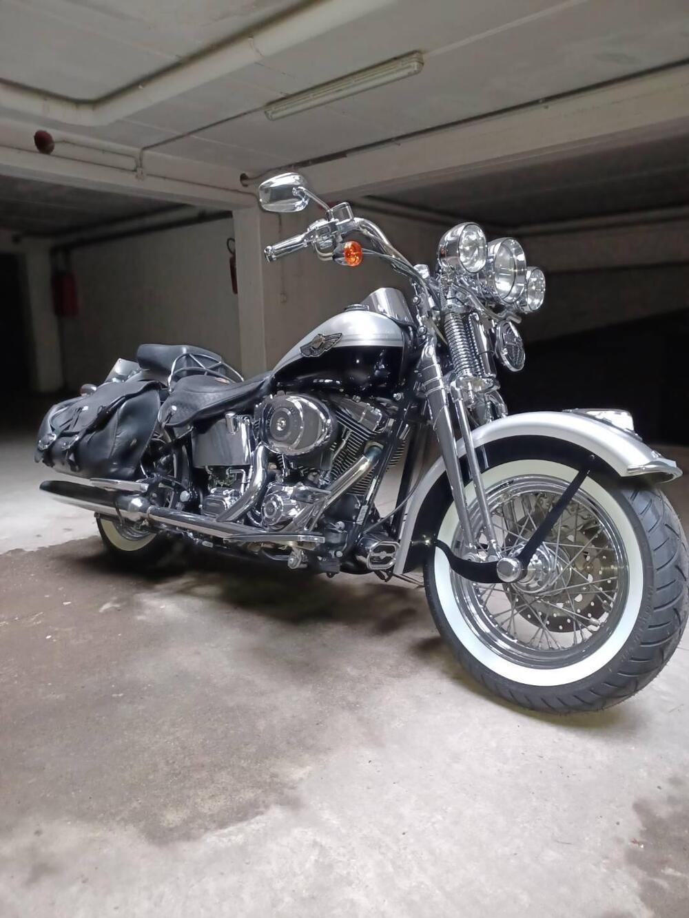 Harley-Davidson 1450 Heritage Springer (2000 - 03) - FLSTS
