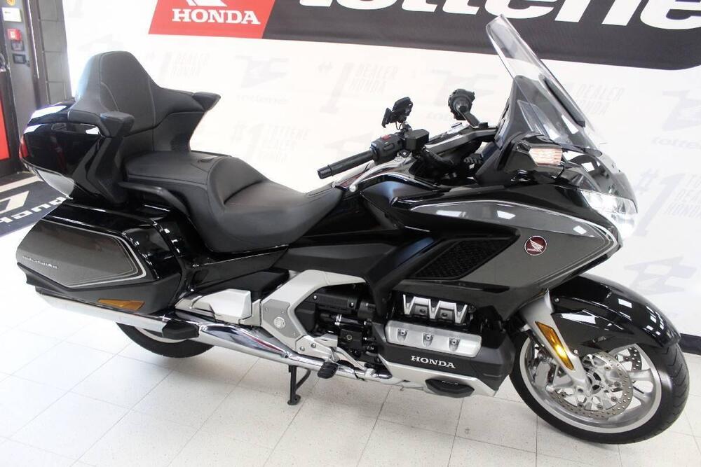 Honda GL 1800 Gold Wing Tour DTC (2018 - 20) (3)