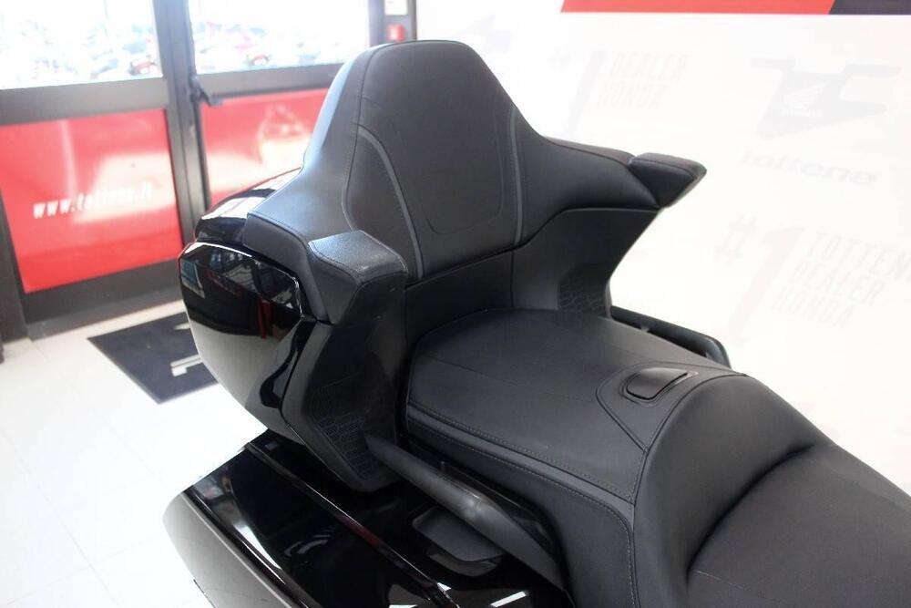 Honda GL 1800 Gold Wing Tour DTC (2018 - 20) (5)