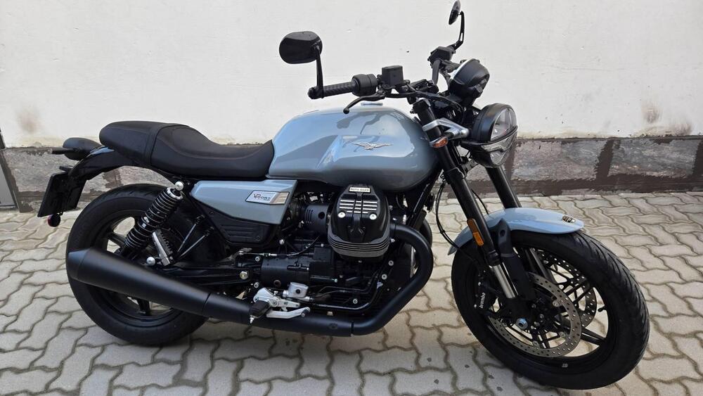 Moto Guzzi V7 Sport (2025 - 26) (2)