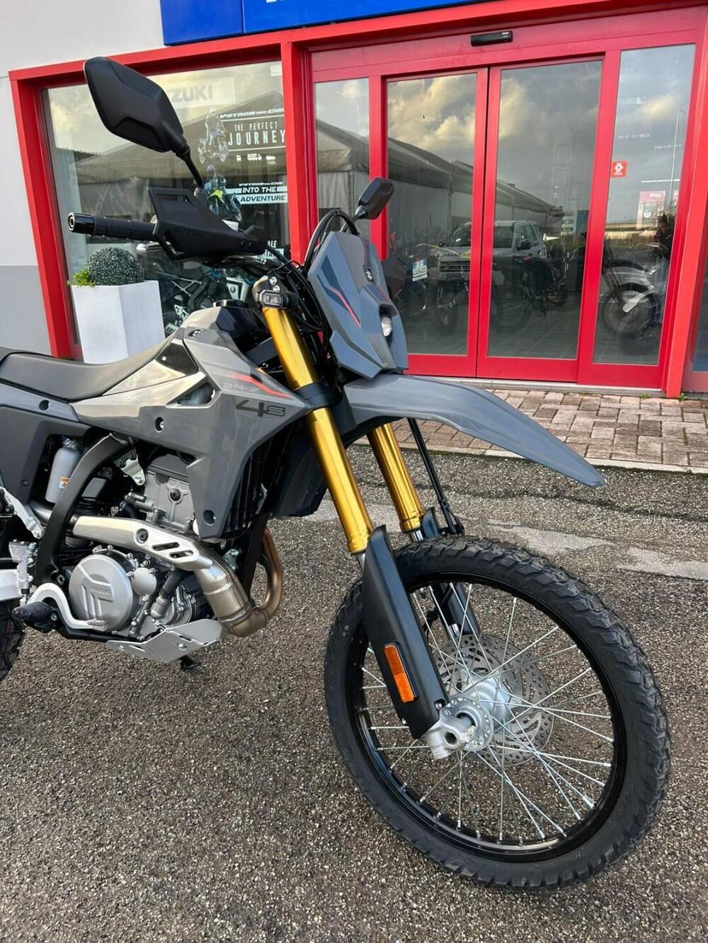 Suzuki DR-Z4S (2025 - 26) (2)