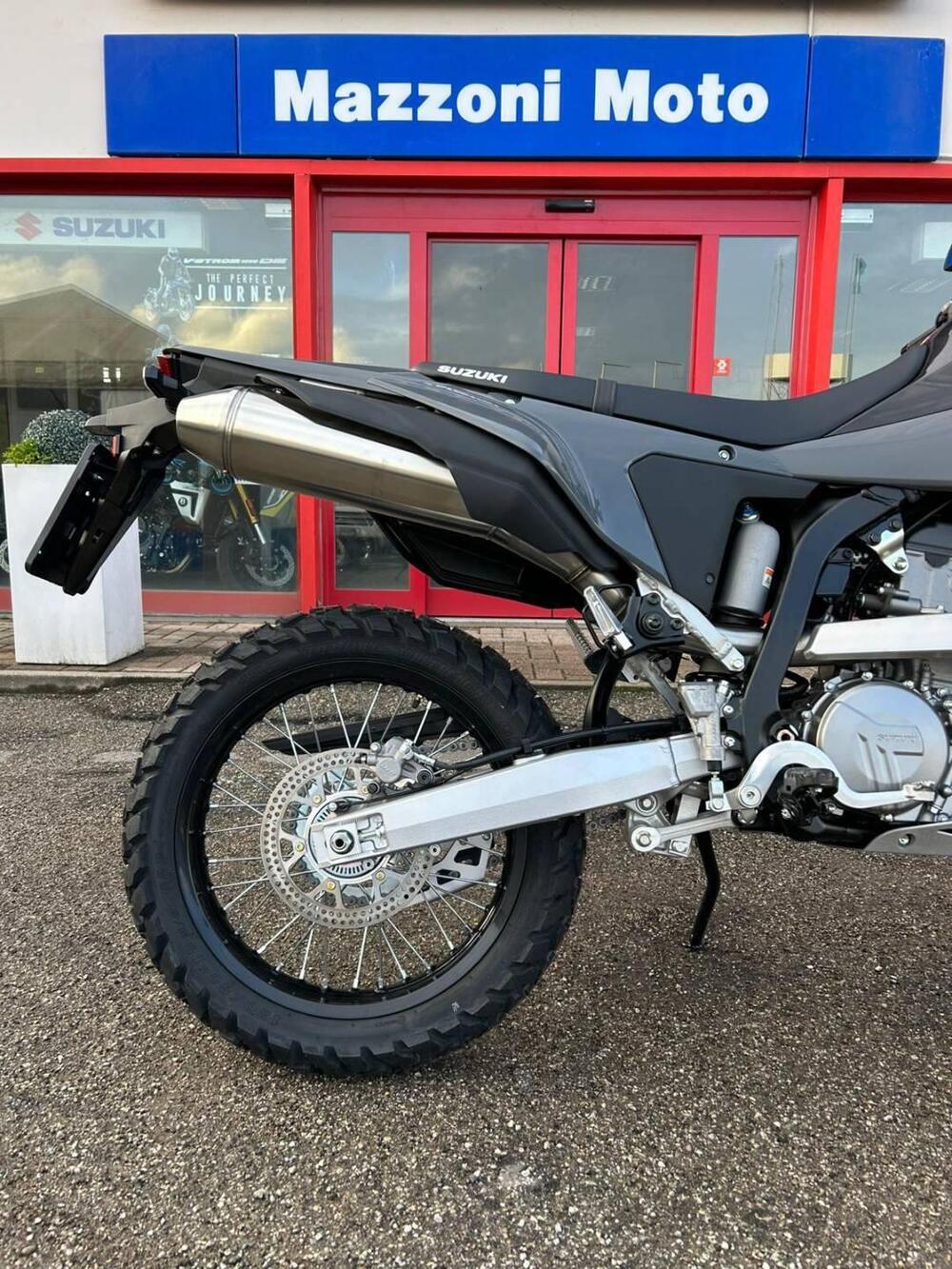 Suzuki DR-Z4S (2025 - 26) (3)
