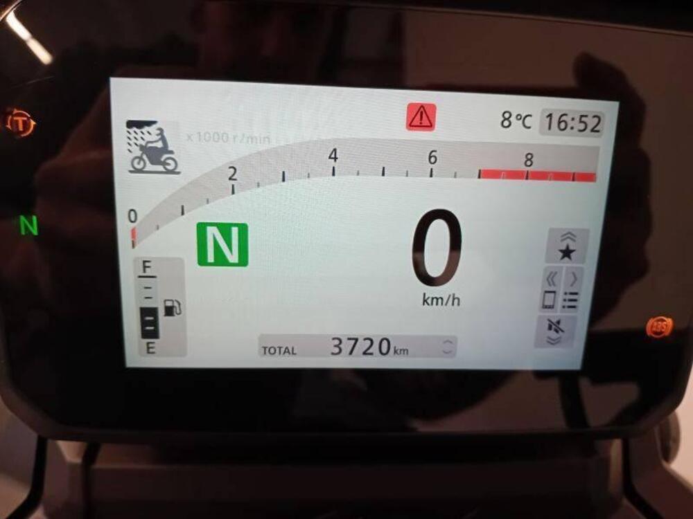 Honda X-ADV 750 (2025 - 26) (3)