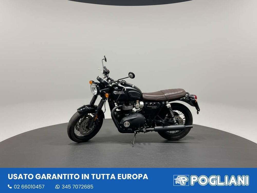 Triumph Bonneville T120 Black (2021 - 25) (6)