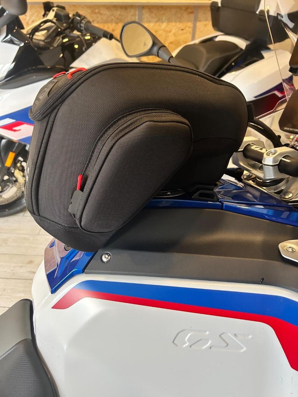 BORSA BMW DA SERBATOIO PER GS 1300 ADVENTURE (2)