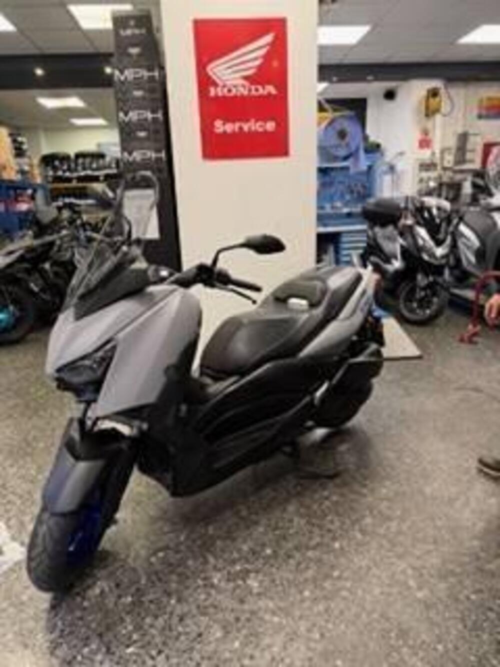 Yamaha X-Max 300 (2021 - 24) (2)