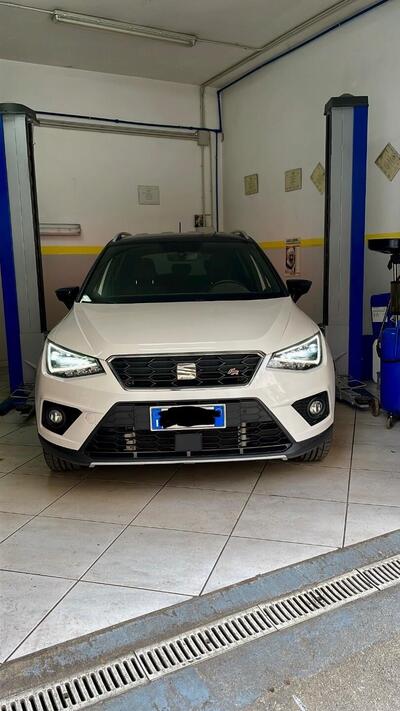 SEAT Arona 1.0 TGI FR del 2019 usata a Bari