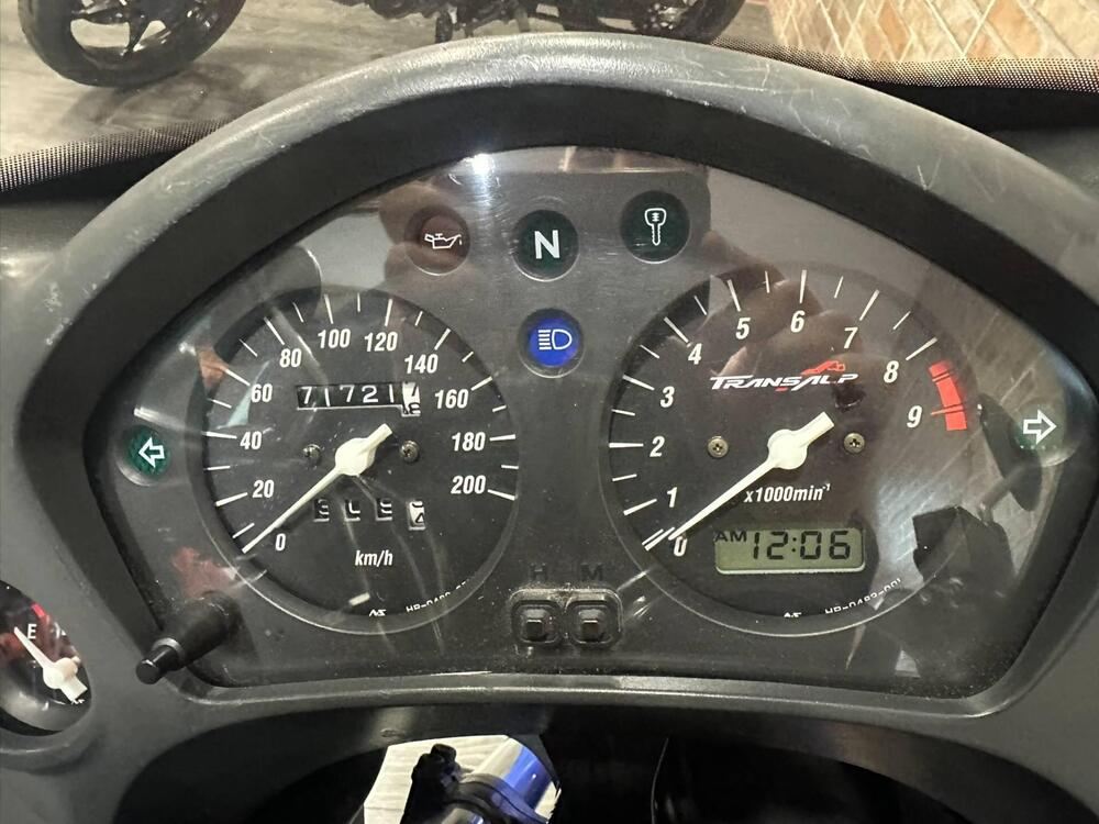 Honda Transalp XL 650V (2000 - 04) (19)