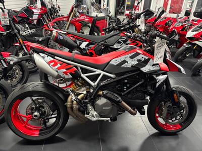 Ducati Hypermotard 950 RVE (2022 - 25) usata