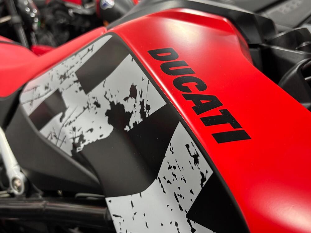 Ducati Hypermotard 950 RVE (2022 - 25) (3)