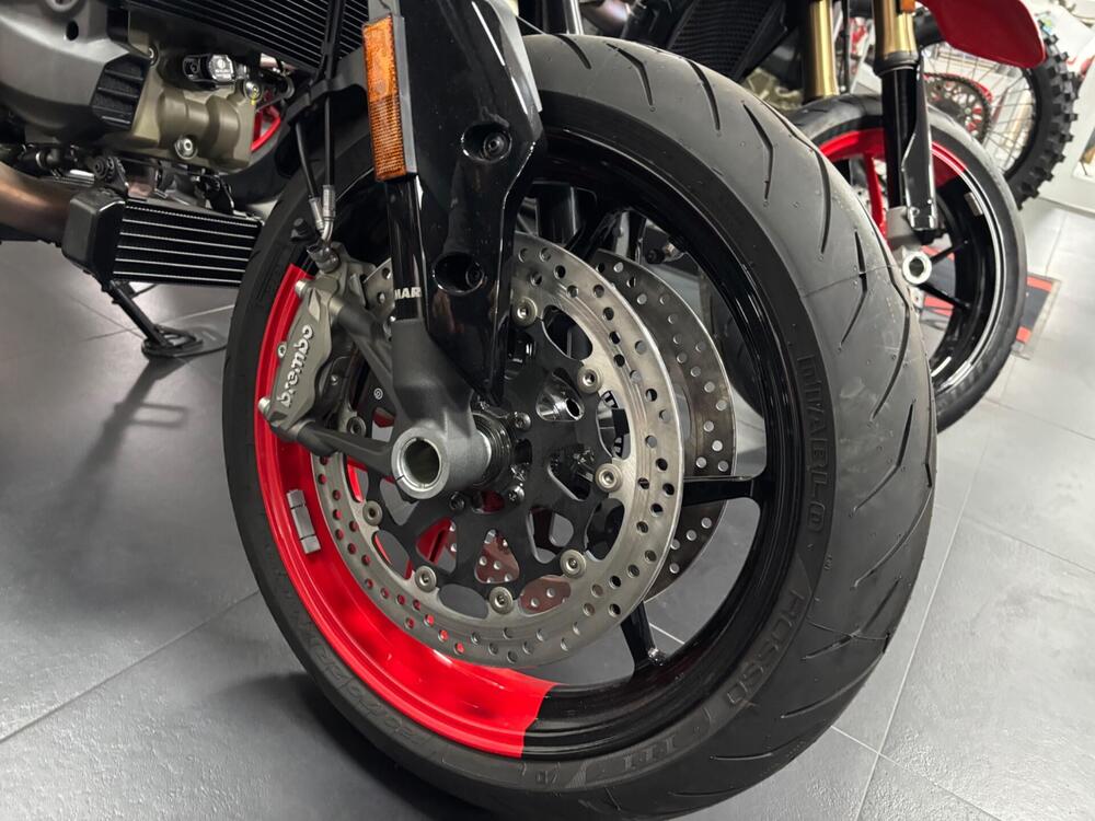 Ducati Hypermotard 950 RVE (2022 - 25) (4)