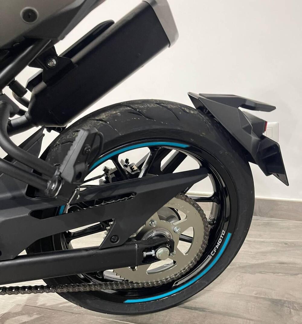 CFMOTO 125NK (2025 - 26) (14)