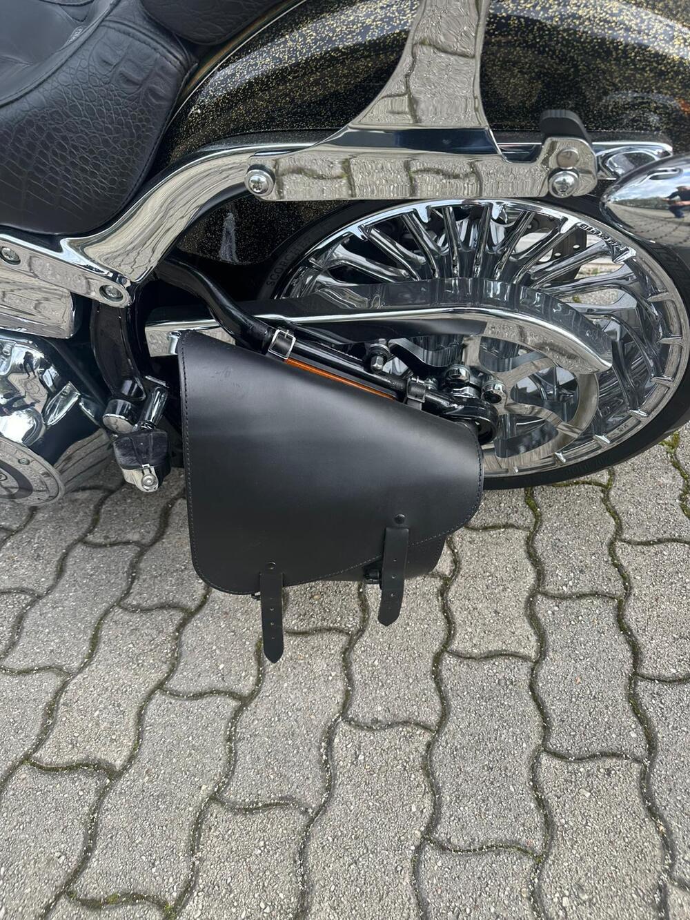 Harley-Davidson 1800 Breakout (2012 - 14) - FXSBSE (2)