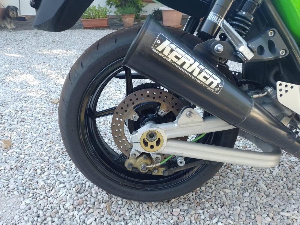 Kawasaki ZRX 1200 R (2000 - 06) (3)