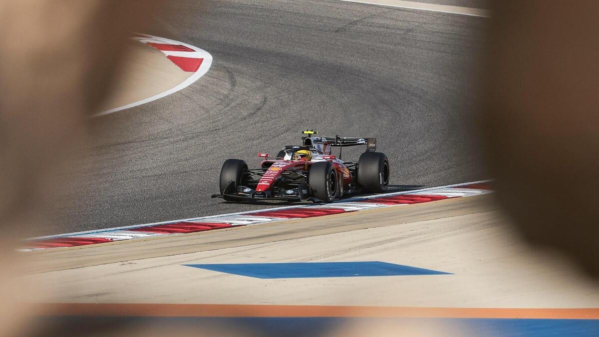 F1 2026. “Pensavo fosse rotta, è super innovativa: potrebbero aver fatto centro”. L’ala posteriore Ferrari sorprende il paddock in Bahrain