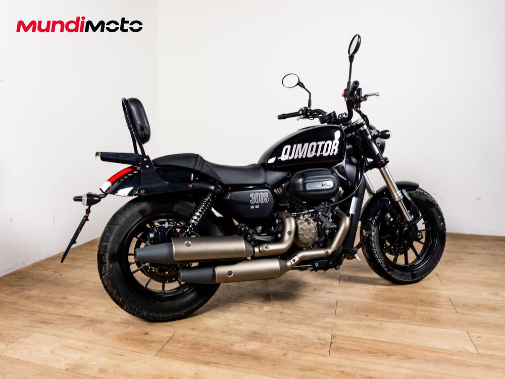 QJ Motor SRV 300 (2023 - 25) (3)